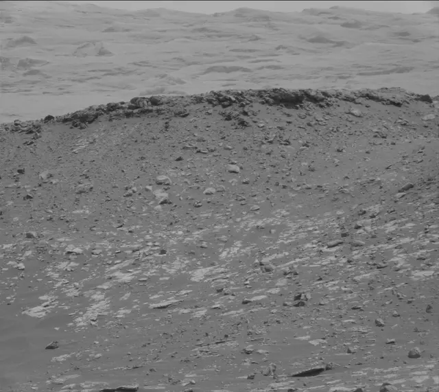 Sol 2786: Mast Camera (Mastcam)
