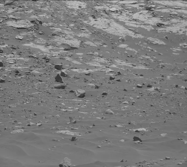 Sol 2786: Mast Camera (Mastcam)