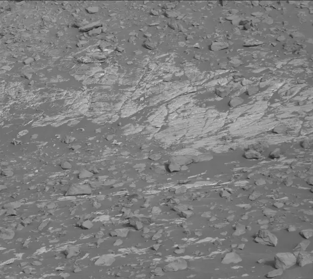 Sol 2786: Mast Camera (Mastcam)