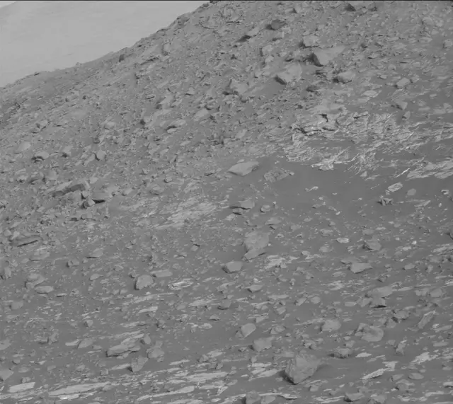 Sol 2786: Mast Camera (Mastcam)