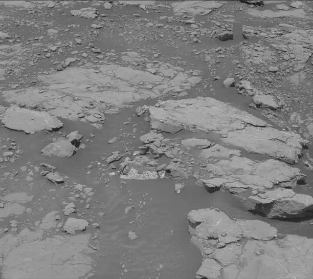 Sol 2788: Mast Camera (Mastcam)