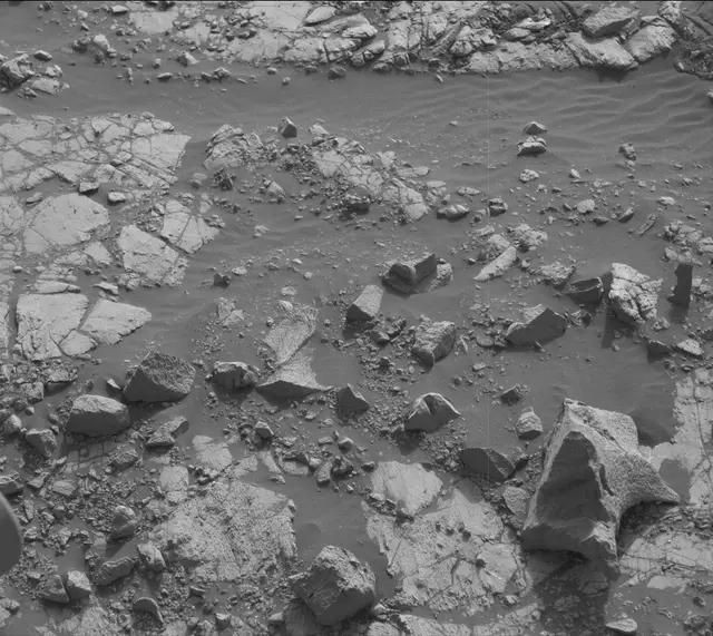 Sol 2788: Mast Camera (Mastcam)