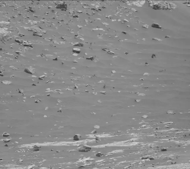Sol 2788: Mast Camera (Mastcam)