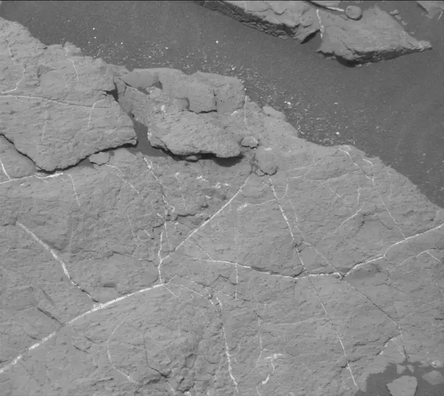 Sol 2788: Mast Camera (Mastcam)