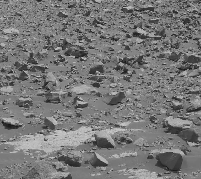 Sol 2789: Mast Camera (Mastcam)