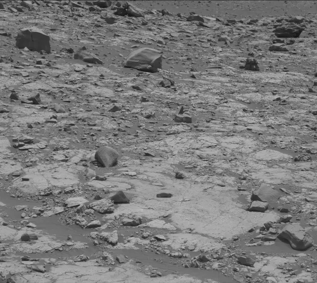 Sol 2789: Mast Camera (Mastcam)