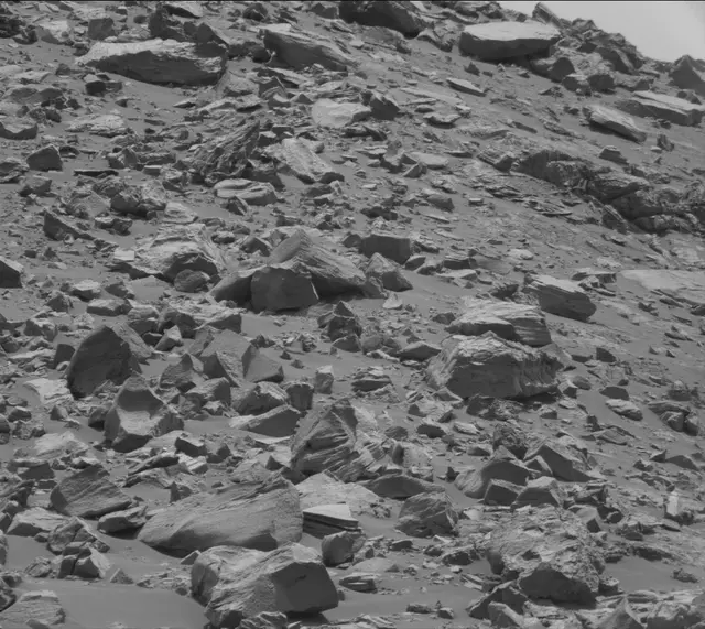 Sol 2790: Mast Camera (Mastcam)