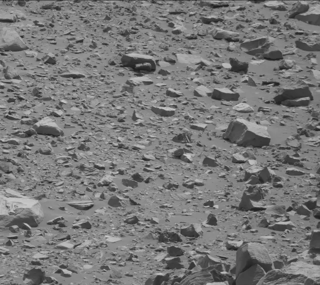 Sol 2790: Mast Camera (Mastcam)