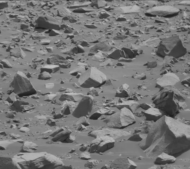 Sol 2790: Mast Camera (Mastcam)