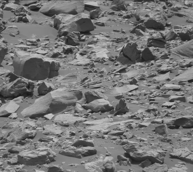Sol 2790: Mast Camera (Mastcam)