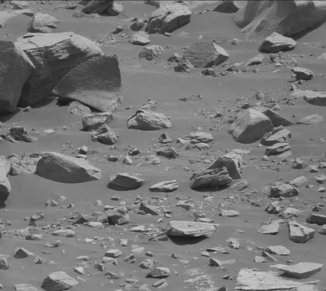 Sol 2790: Mast Camera (Mastcam)
