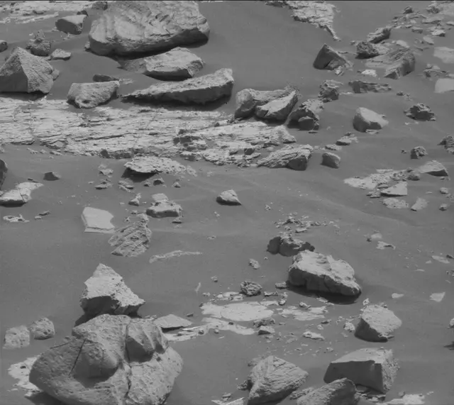Sol 2790: Mast Camera (Mastcam)