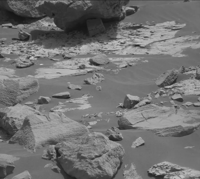 Sol 2790: Mast Camera (Mastcam)