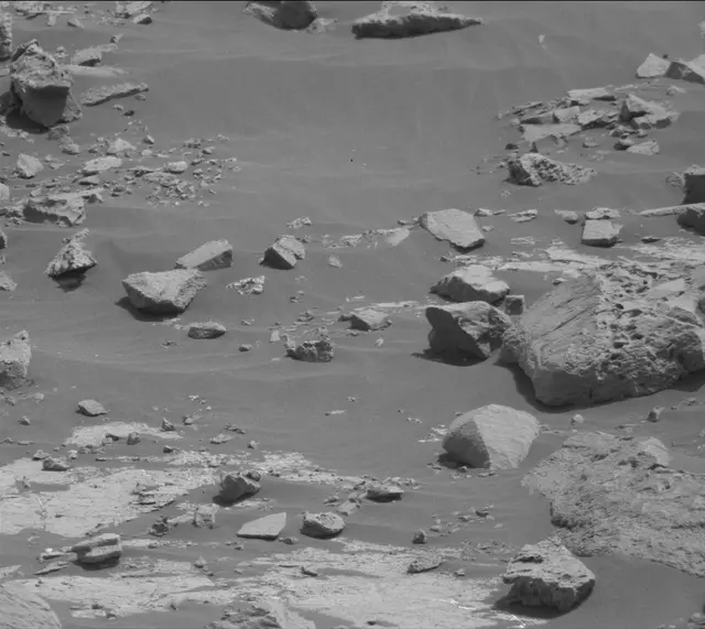 Sol 2790: Mast Camera (Mastcam)