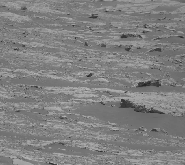 Sol 2790: Mast Camera (Mastcam)