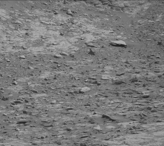 Sol 2792: Mast Camera (Mastcam)