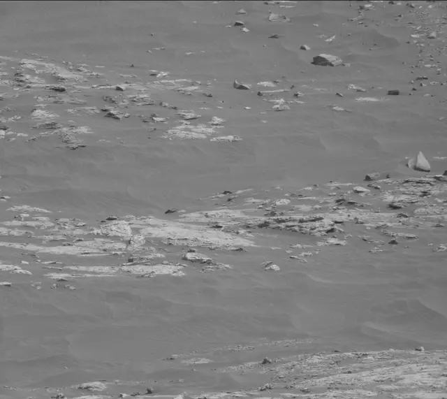 Sol 2792: Mast Camera (Mastcam)