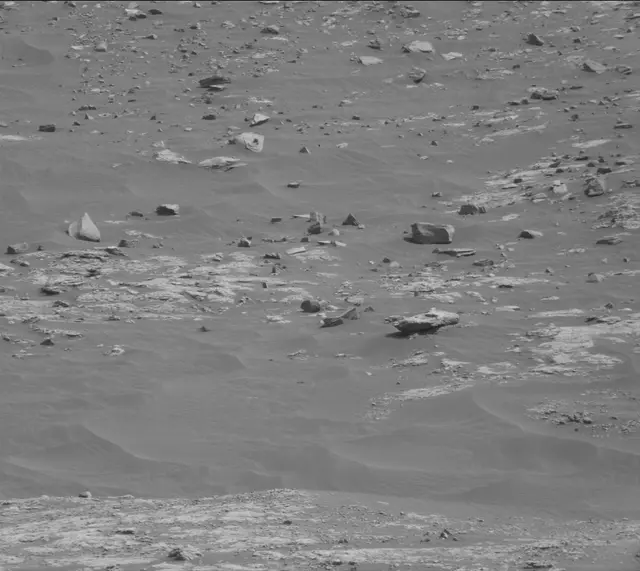 Sol 2792: Mast Camera (Mastcam)