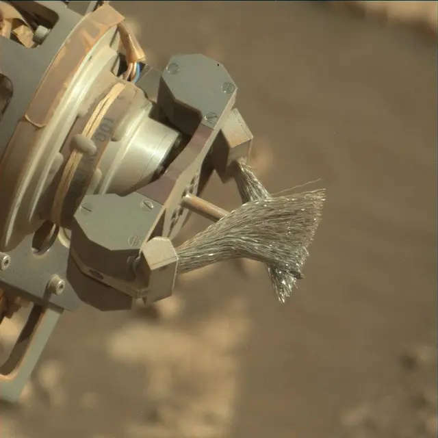 Sol 2792: Mast Camera (Mastcam)