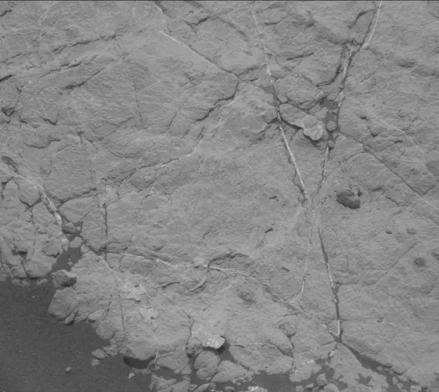 Sol 2793: Mast Camera (Mastcam)