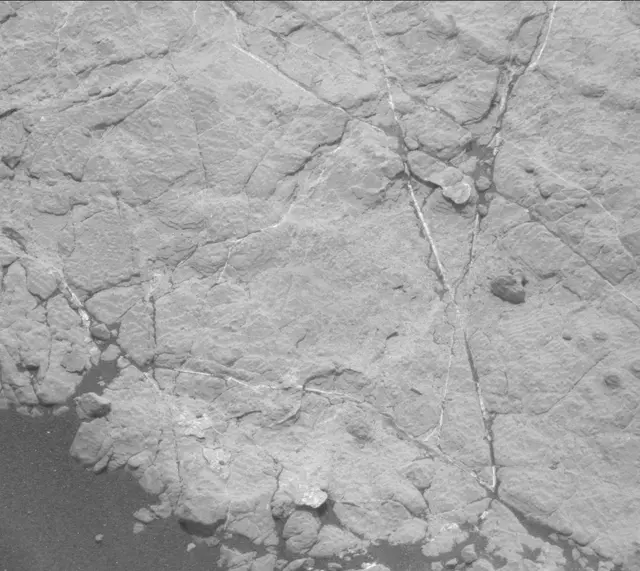 Sol 2793: Mast Camera (Mastcam)