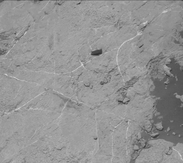 Sol 2793: Mast Camera (Mastcam)