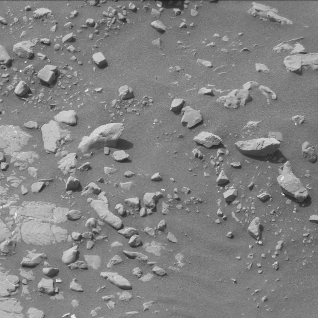 Sol 2793: Mast Camera (Mastcam)