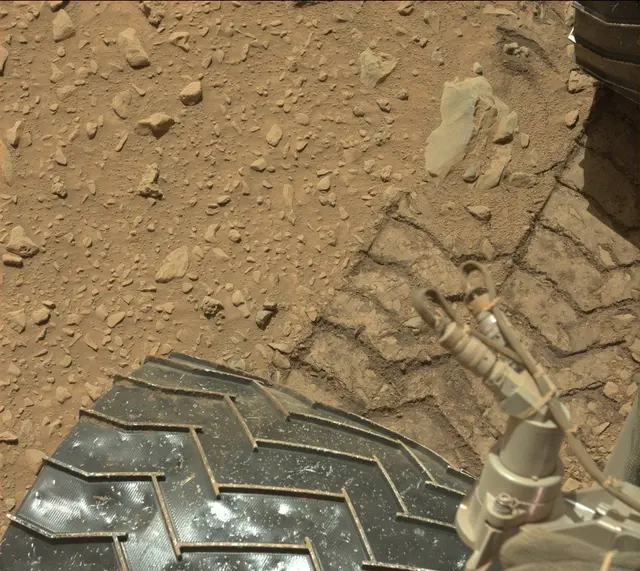 Sol 474: Mast Camera (Mastcam)