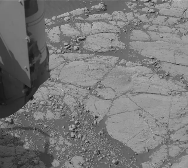 Sol 2773: Mast Camera (Mastcam)