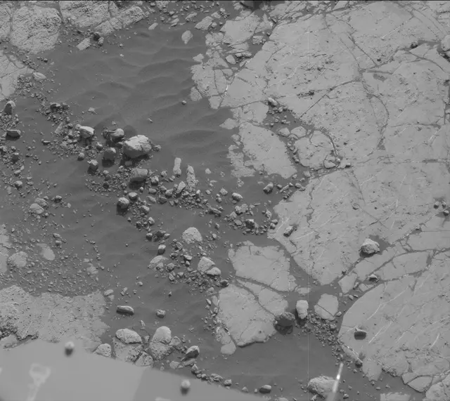 Sol 2780: Mast Camera (Mastcam)