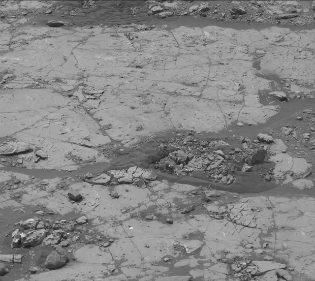 Sol 2789: Mast Camera (Mastcam)