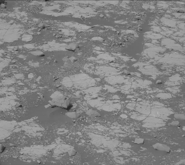 Sol 2789: Mast Camera (Mastcam)