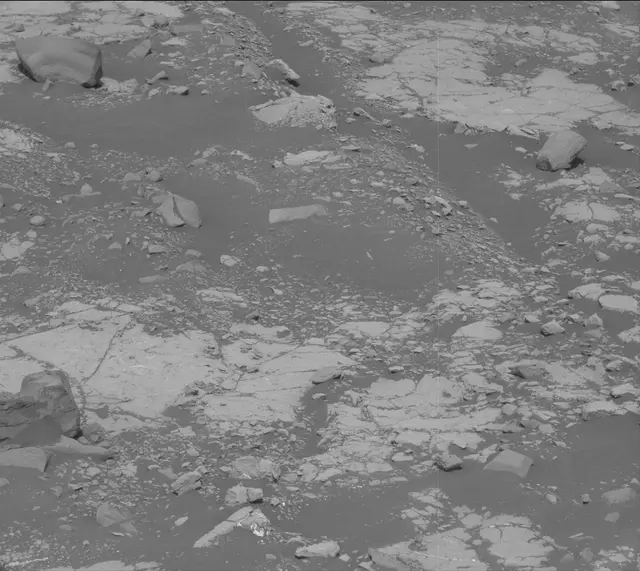 Sol 2789: Mast Camera (Mastcam)
