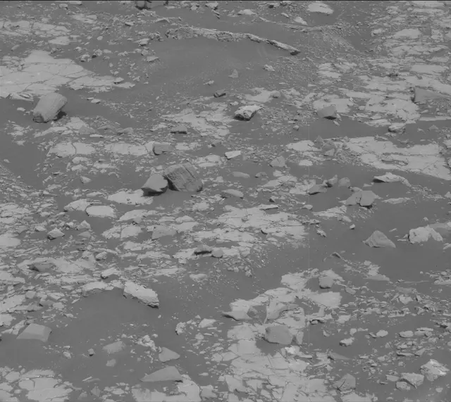 Sol 2789: Mast Camera (Mastcam)