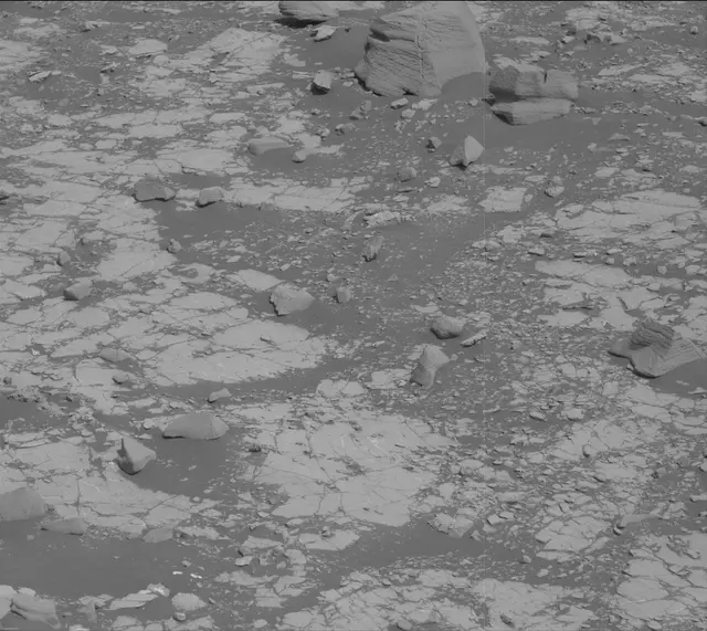 Sol 2789: Mast Camera (Mastcam)