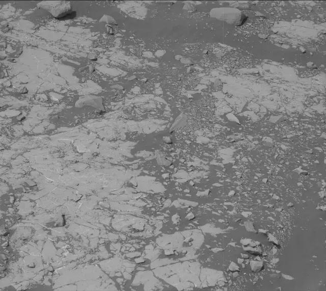 Sol 2789: Mast Camera (Mastcam)