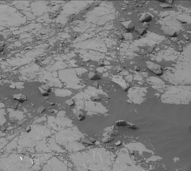 Sol 2789: Mast Camera (Mastcam)
