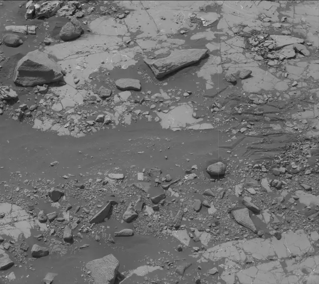 Sol 2789: Mast Camera (Mastcam)
