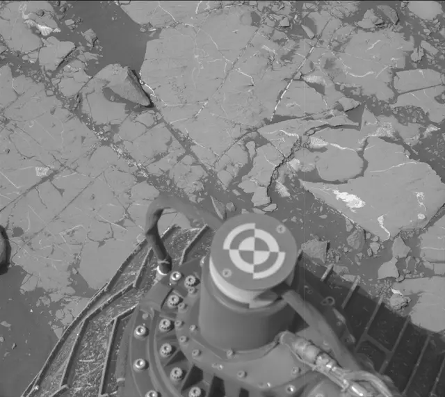 Sol 2789: Mast Camera (Mastcam)