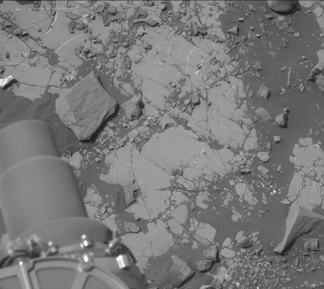 Sol 2789: Mast Camera (Mastcam)