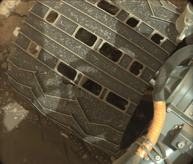Sol 2793: Mast Camera (Mastcam)