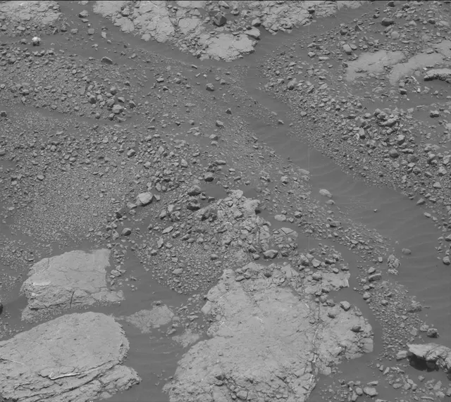 Sol 2795: Mast Camera (Mastcam)
