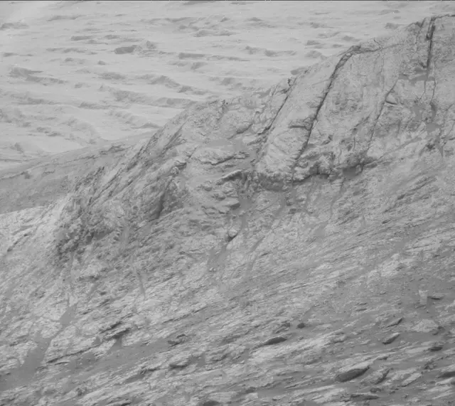 Sol 2795: Mast Camera (Mastcam)