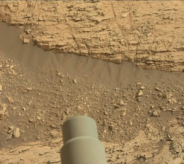 Sol 2797: Mast Camera (Mastcam)