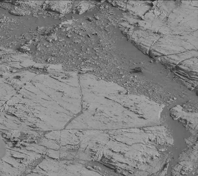 Sol 2797: Mast Camera (Mastcam)