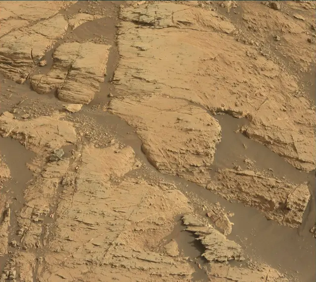Sol 2797: Mast Camera (Mastcam)