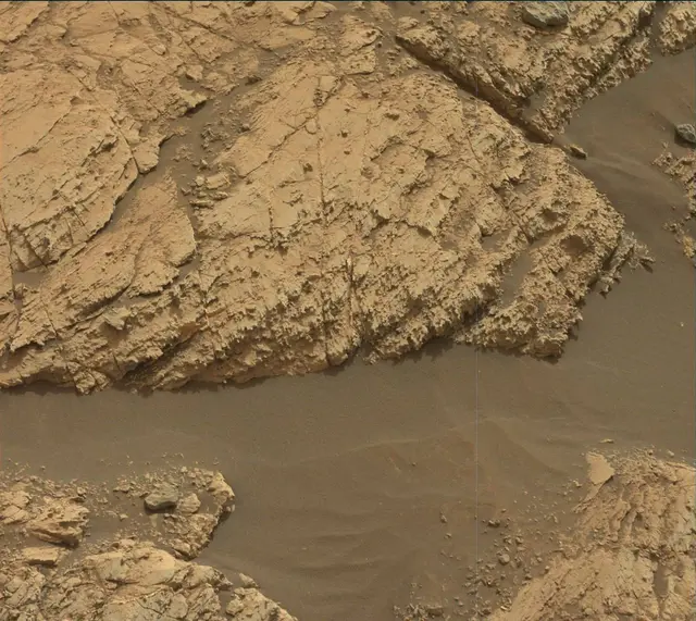 Sol 2797: Mast Camera (Mastcam)