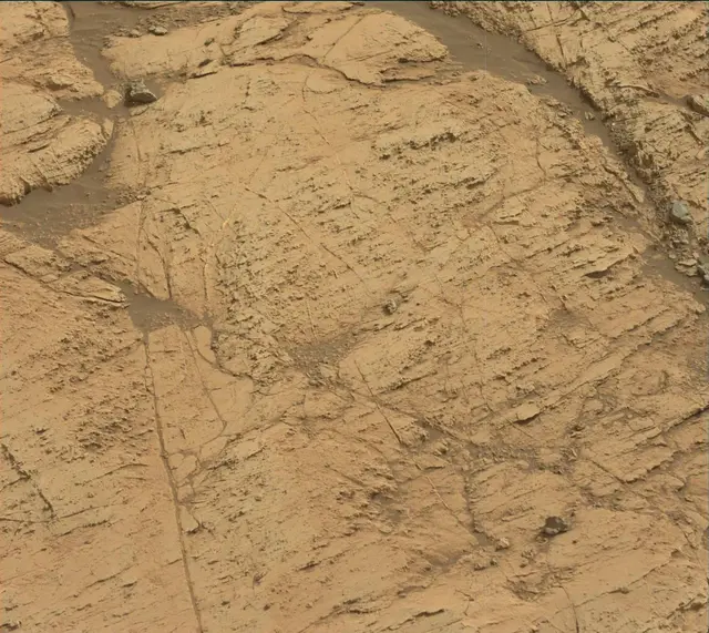 Sol 2797: Mast Camera (Mastcam)