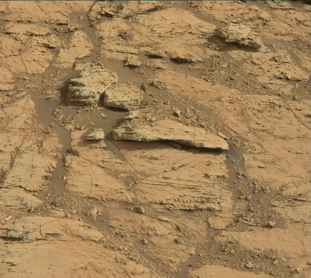 Sol 2797: Mast Camera (Mastcam)