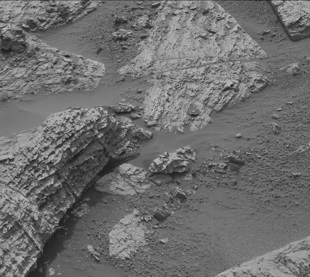 Sol 2797: Mast Camera (Mastcam)